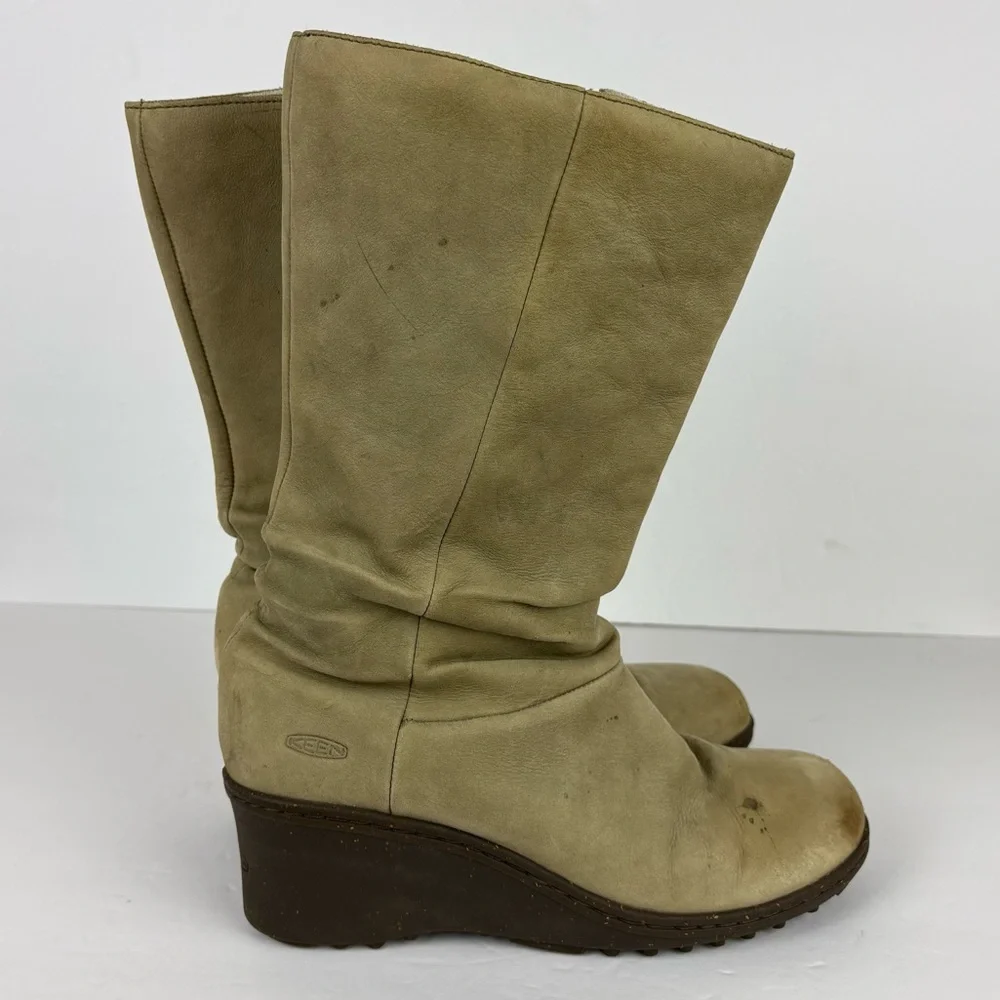 Keen Akita Leather Mid Calf Slouchy Wedge Pull On Boots in Light Green